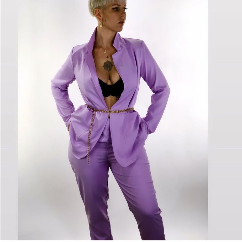 Women suit